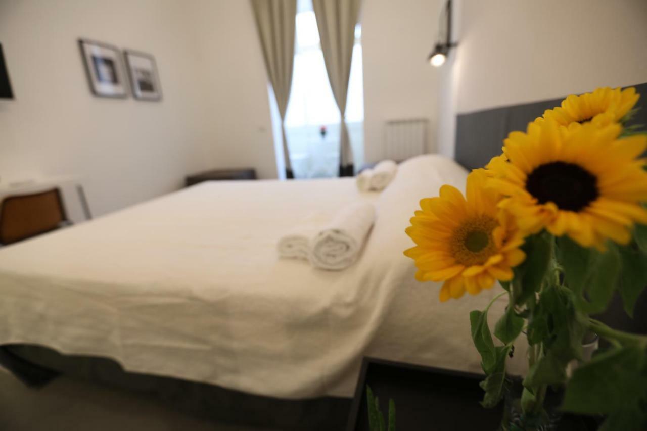 The Station Napoli Bed & Breakfast Exterior foto